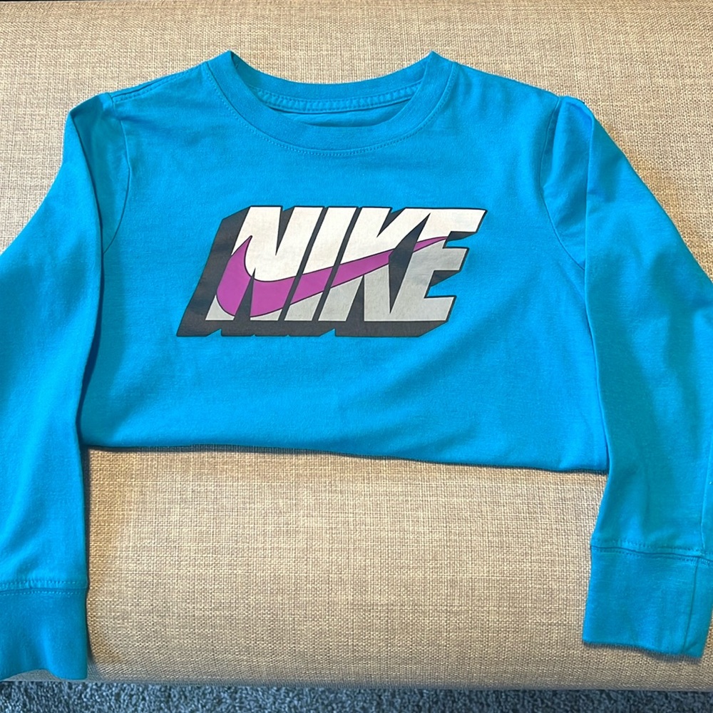 Toddler Nike unisex long sleeve T-shirt/Top